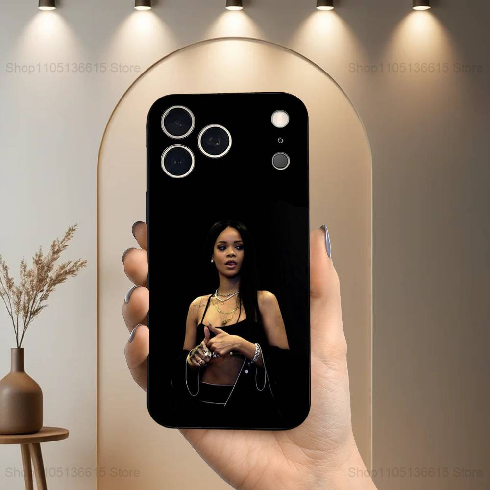 歌手 R-RIHANNA かわいいケース iPhone 17 - Mini Electric Sewing Machine Handheld のレビューと価格