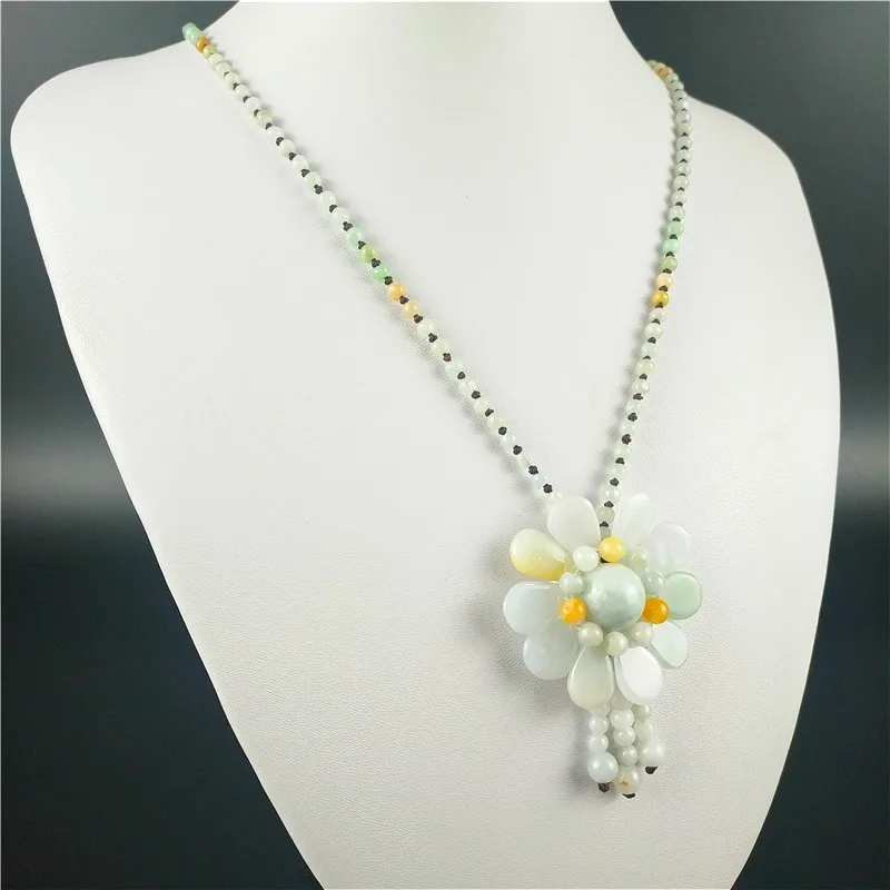 認定されたシャム翡翠ひまわりペンダント翡翠エメラルドビーズネ - Beading のレビューと価格