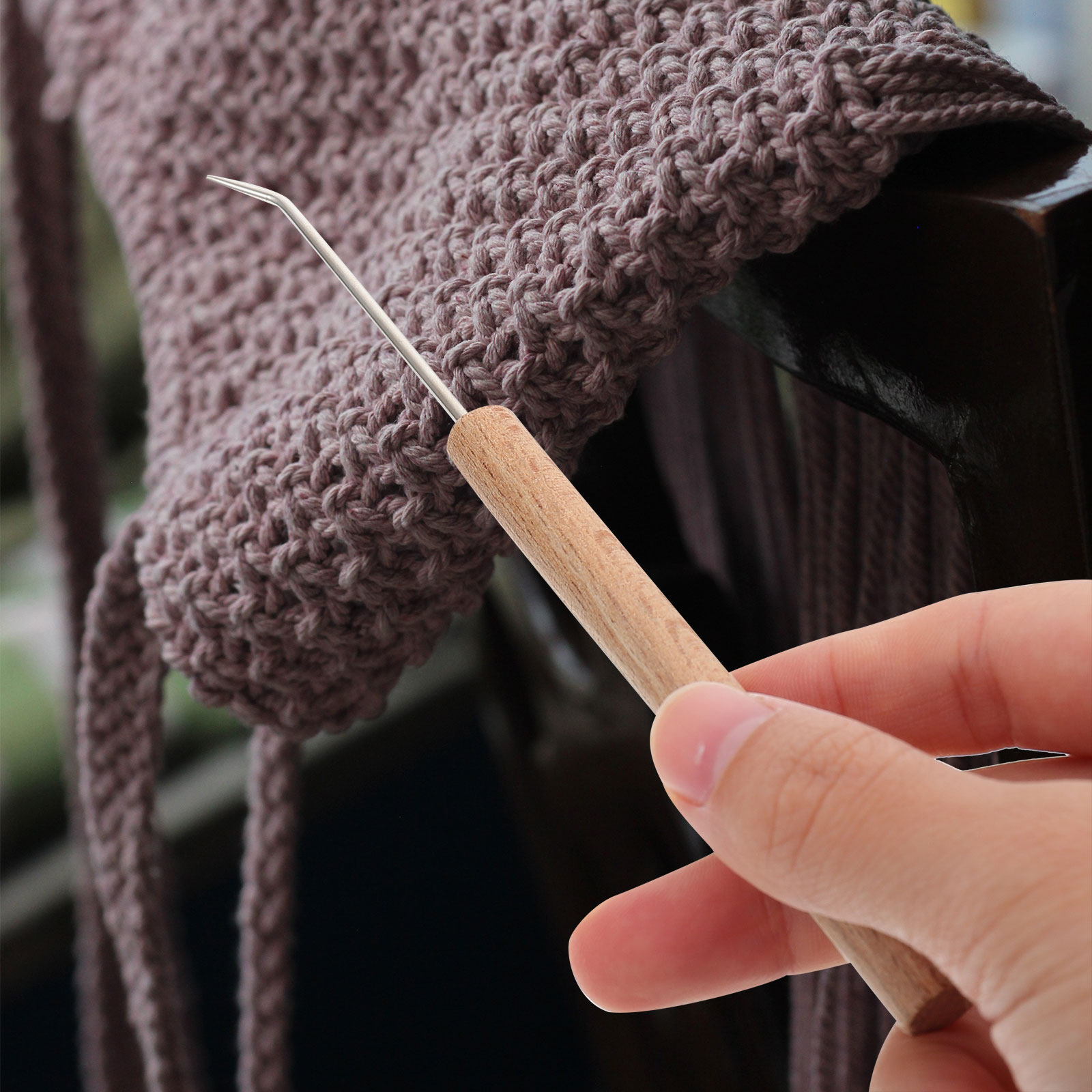 1個入り、洗練された人間工学に基づいたデザインの木製ハンドル - Wooden Crochet Hooks Ergonomic Handle のレビューと価格